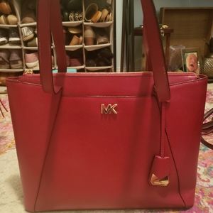Michael Kors "Maddie" medium tote